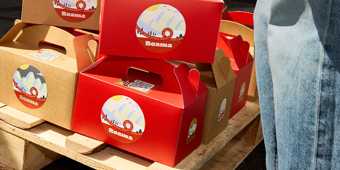 Branded boxes with Stickers