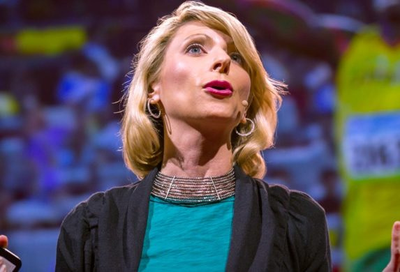 Amy Cuddy giving her TED Talk about how your body language shapes who you are