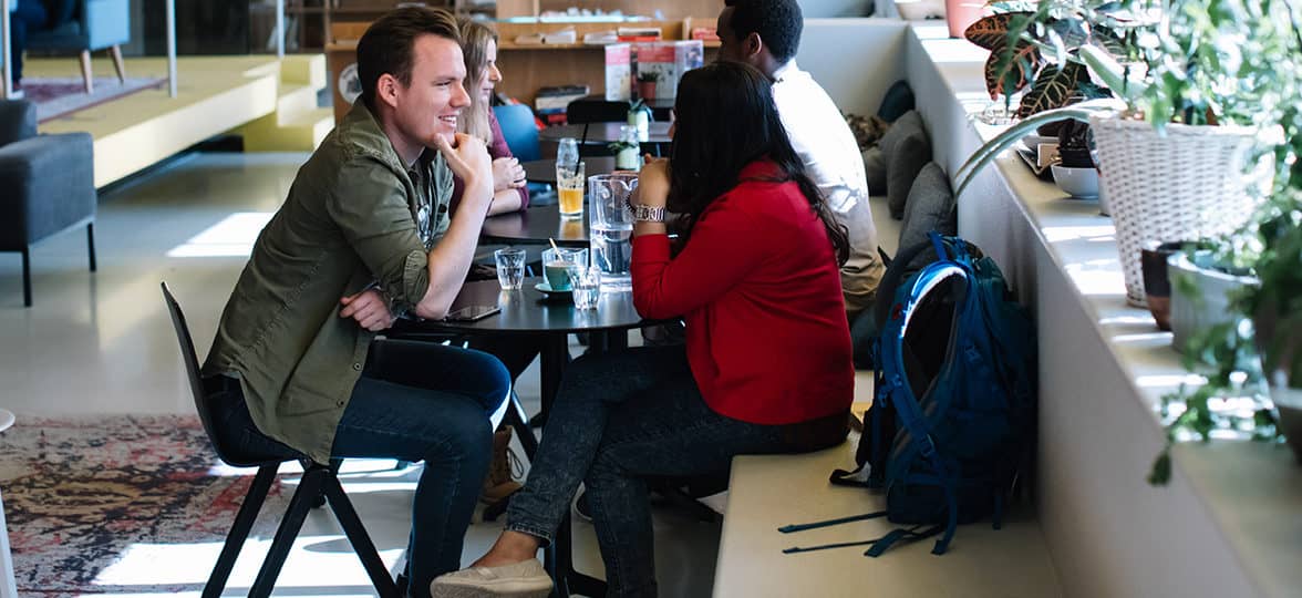 Chatting in a café