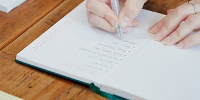 How to Use a Dotted Journal or Planner - MOO Blog