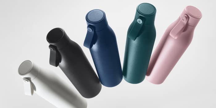 5 reusable water bottles in five different colors