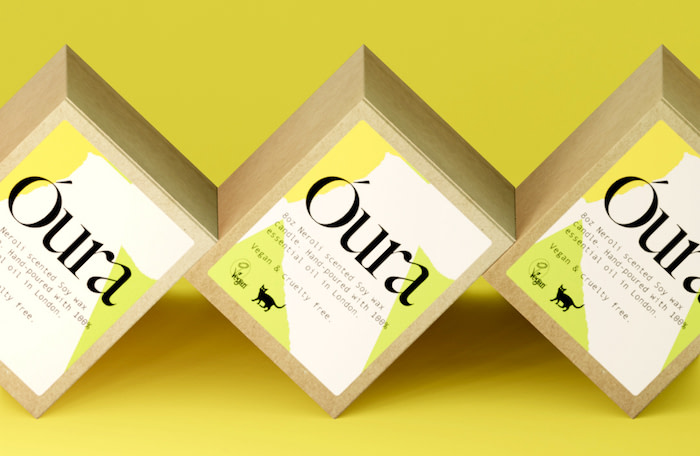 Óura trio of boxes with custom labels